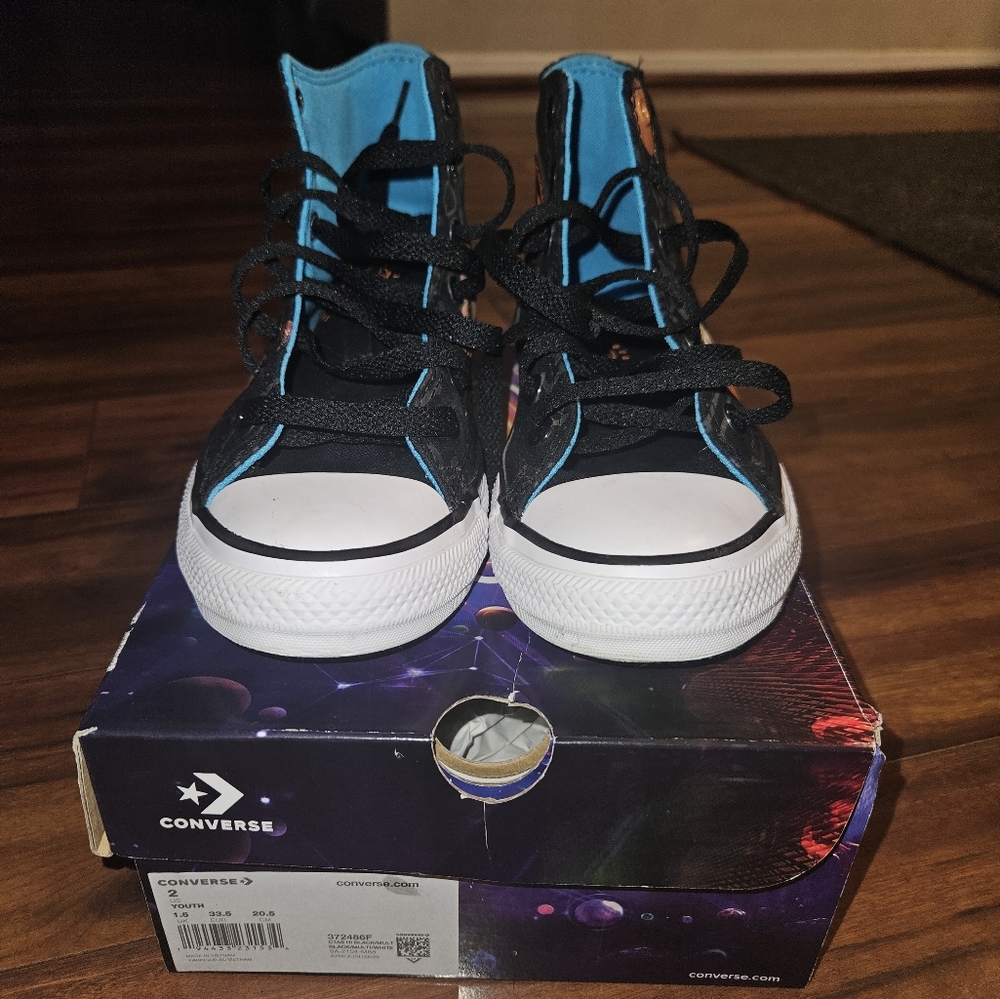 Sneakers